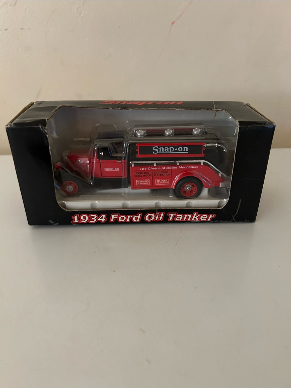 1934 Ford Oil Tanker SNAP ON 1/43 Scale New In Box